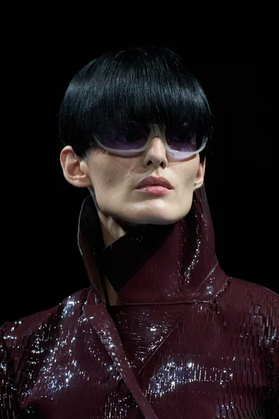Look 1